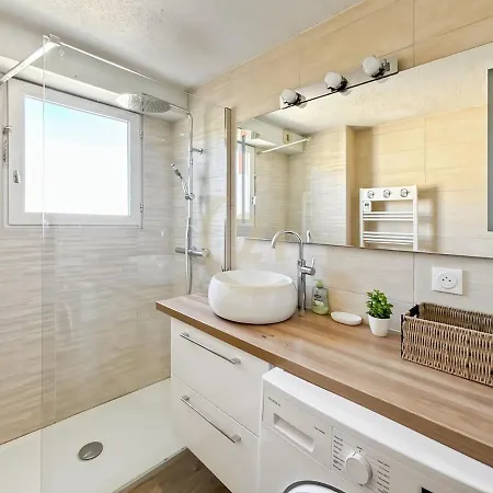 Apartment Duplex Moderne Proche Plage, Port Et Centre-ville Calvi (Corsica)