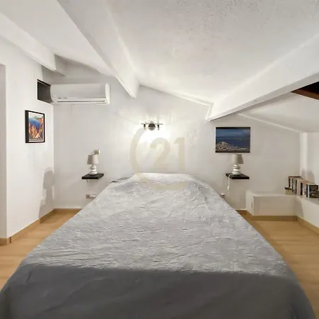 Duplex Moderne Proche Plage, Port Et Centre-ville * Calvi (Corsica)